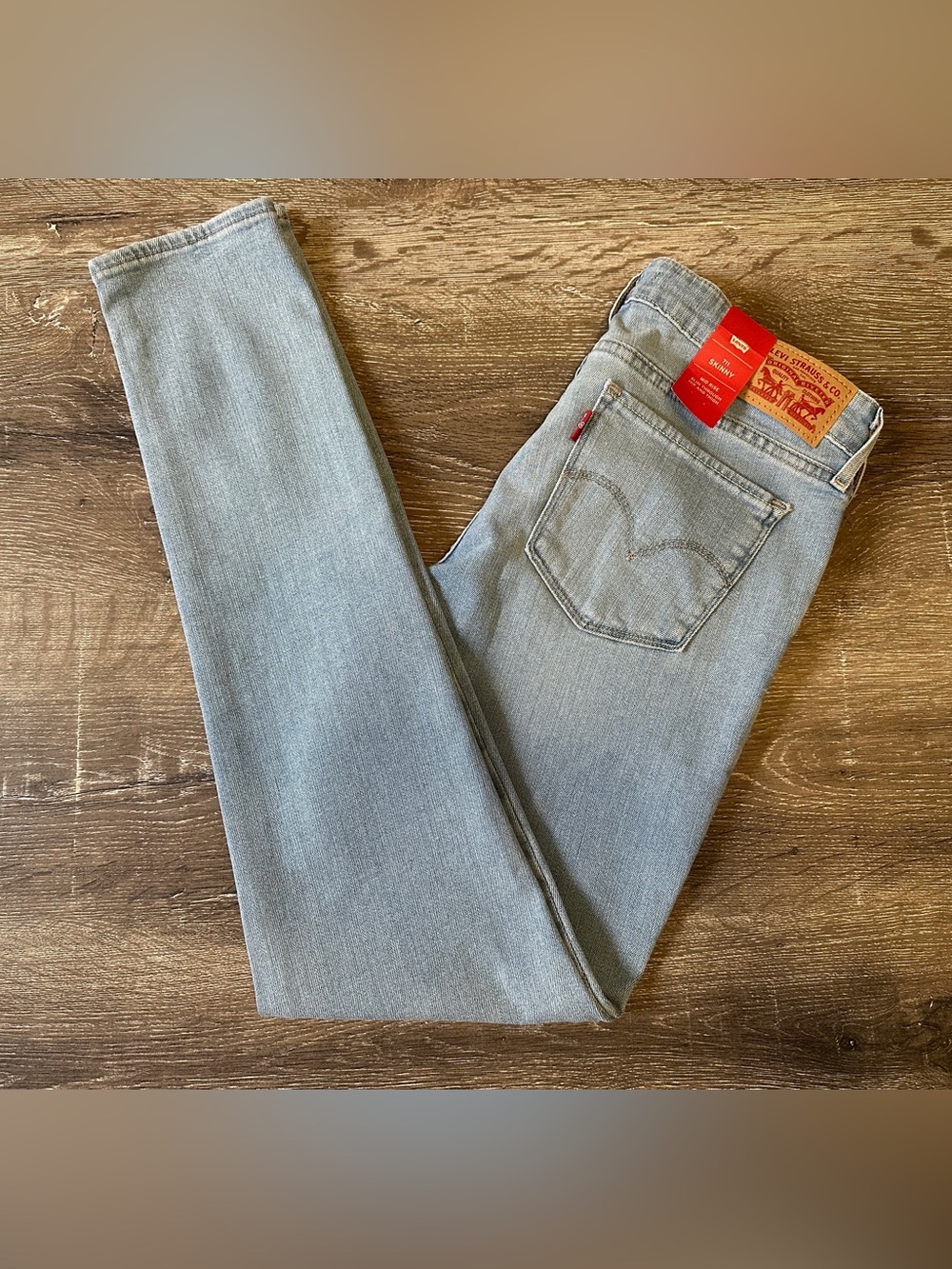 Levi's - 711 Mid Rise Skinny Jeans - Light Wash - Size 29 - NWT - Red Tab